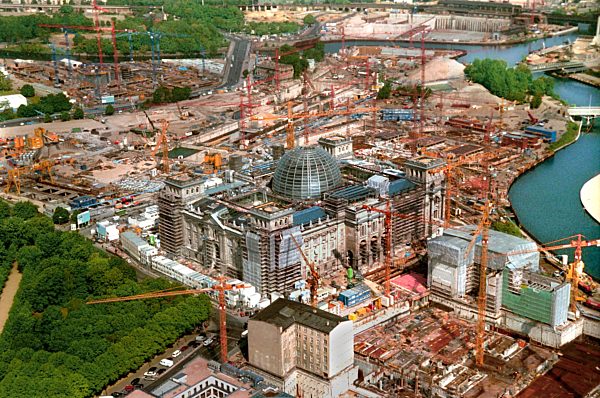 Berlin - Bauarbeiten im Regierungsviertel 1998