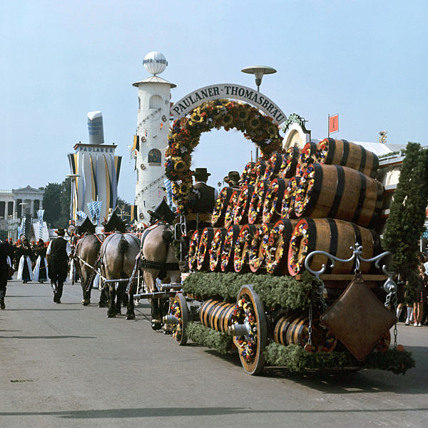 Oktoberfest Umzug - Fuhrwerk