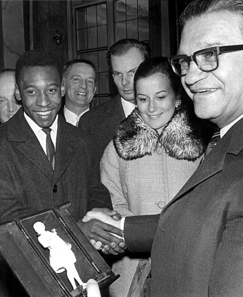 Fußballstar Pele auf Hochzeitsreise