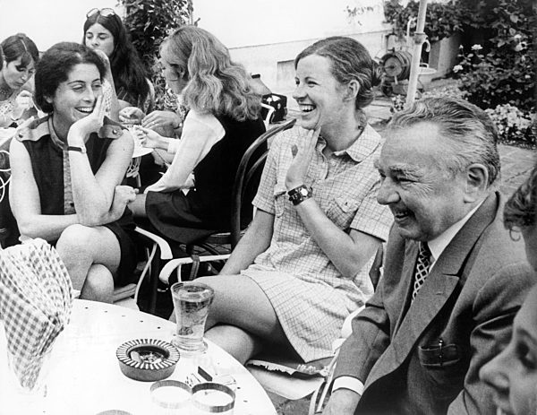 Kästner receives young Israelis