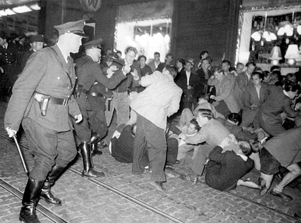 Heavy turmoils during Hoffmann rally in Saarland