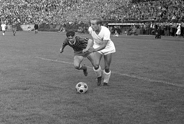 German Soccer League - Season 1963-1964 - 1. FC Saarbruecken - 1. FC Cologne 0-2
