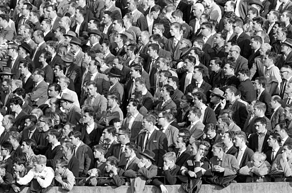 German Soccer League - Season 1963-1964 - 1. FC Saarbruecken - 1. FC Cologne 0-2