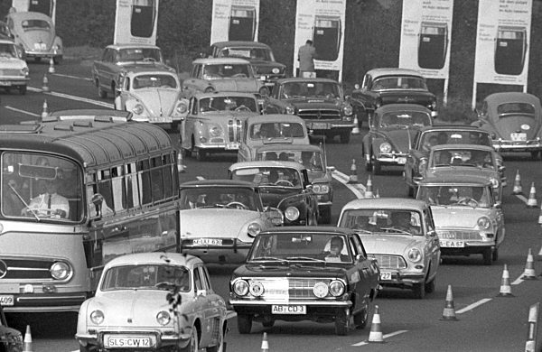 Verkehrschaos zur Internationalen Automobil-Ausstellung 1963