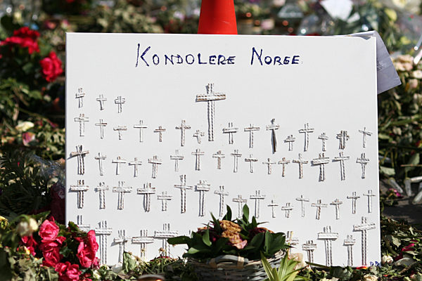 Trauer in Oslo - Blumen in der ganzen Stadt