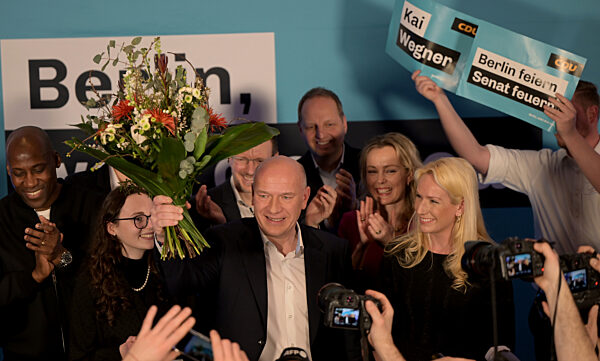 Wiederholungswahl Berlin - CDU-Wahlparty