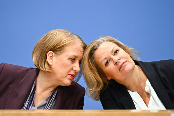 PK zu "Geschlechtsspezifisch gegen Frauen gerichtete Straftaten"