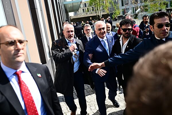 Pahlavi in Berlin