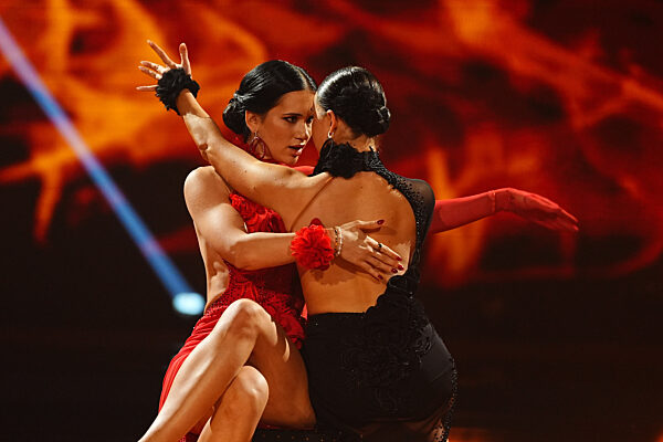 Let's Dance 2026, Show 2