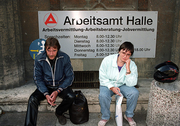 Arbeitsamt Halle (Archivfoto und Text 1993)