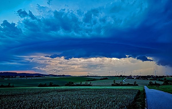 Gewitterzelle, Baden-Württemberg, Deutschland