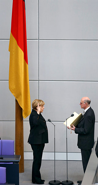 Kanzlerwahl und Vereidigung Bundeskabinett