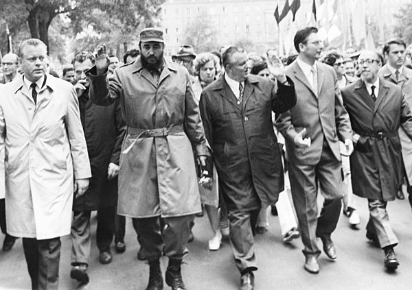 GDR - Visit Fidel Castro in Dresden