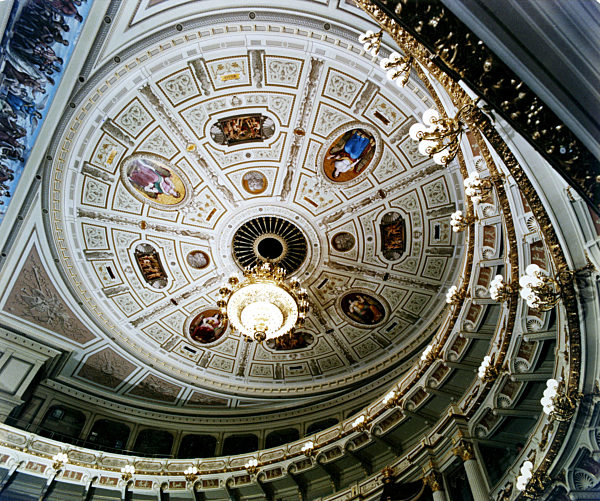 DDR - Wiederaufbau der Semperoper