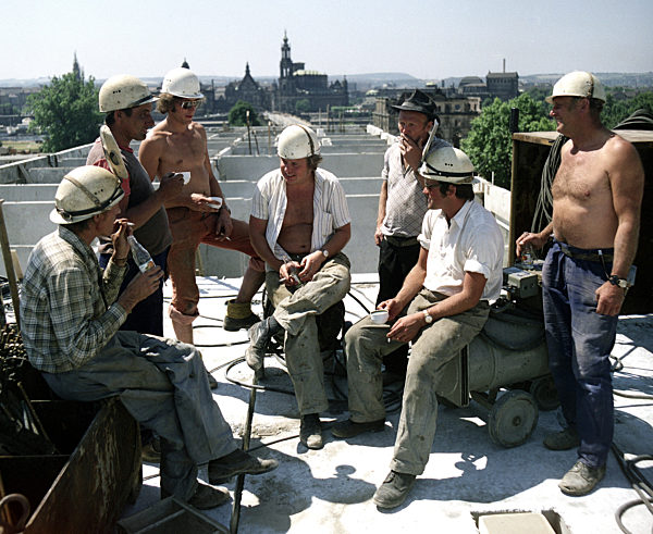 DDR - Bauarbeiterpause