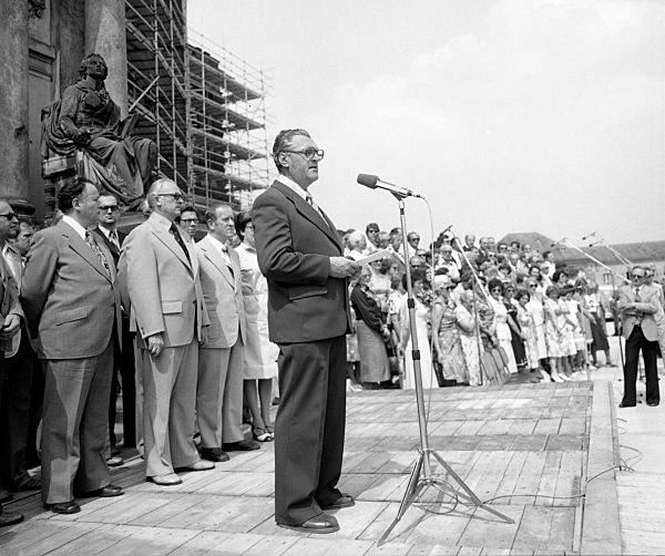 DDR - Grundsteinlegung Wiederaufbau Semperoper