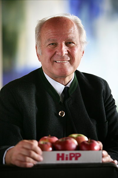 Der Geschäftsführer des Babynahrungsherstellers Hipp GmbH Claus Hipp sitzt...