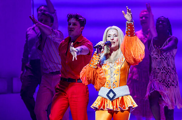 Backstage-Reportage Stefanie Hertel bei Musical Mamma Mia