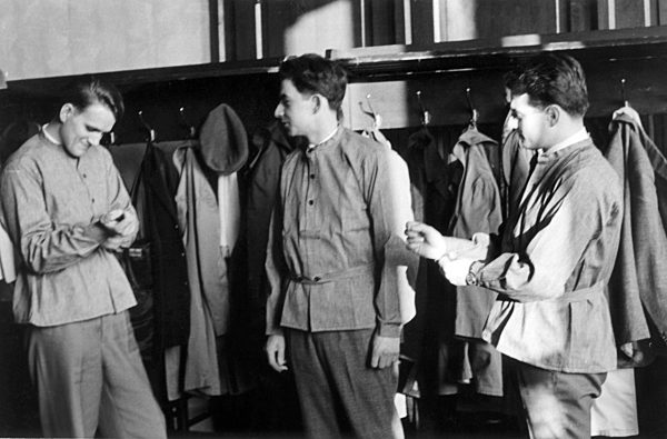 First War Resisters who entered community service