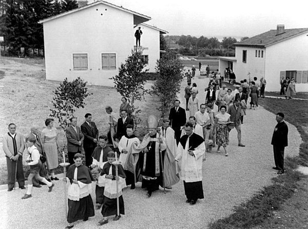 Erstes deutsches SOS-Kinderdorf