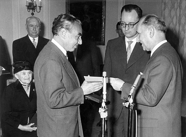 Erich Kästner receives Order of Merit of the Federal Republic of Germany