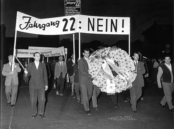 Schweigemarsch von Kriegsdienstverweigerern 1959