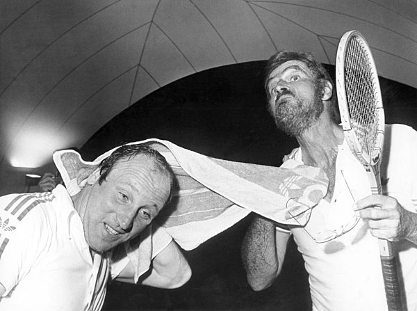 Uwe Seeler and Charlton Heston