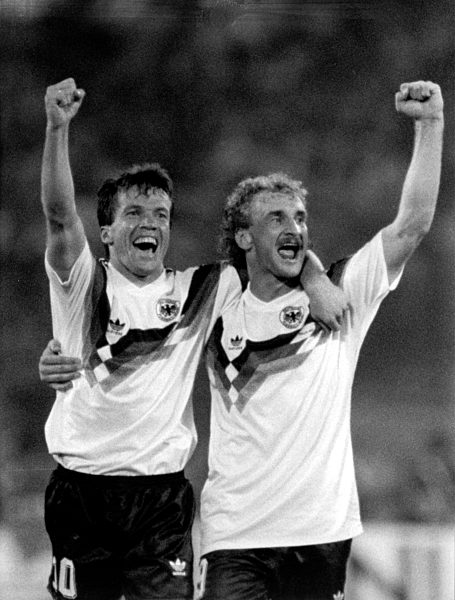 Fußball-WM '90: Finale: Matthäus und Völler jubeln