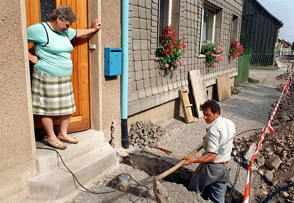 Den Bewohnern der Waldstraße im thüringischen Ohrdruf legt die Telekom...