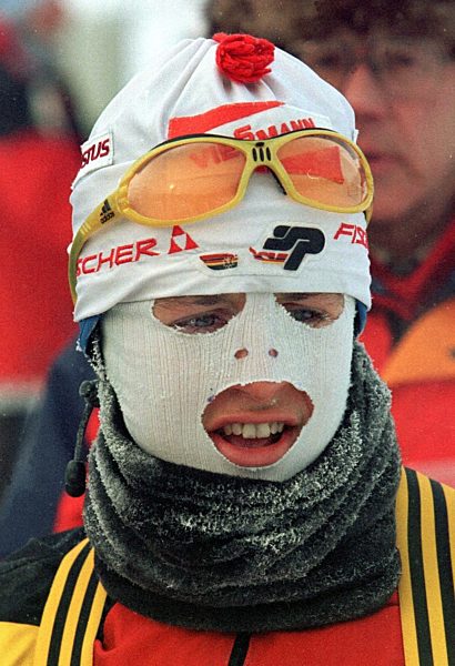 Biathlon: Die große Kälte - Uschi Disl vermummt