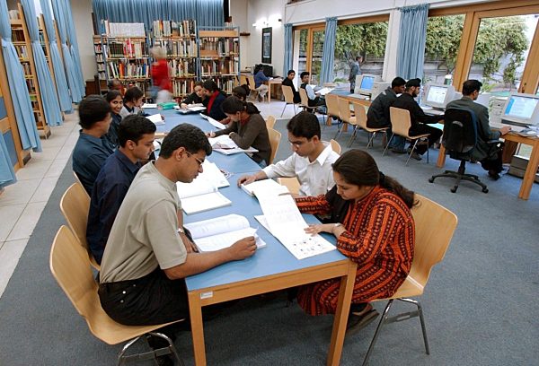 Inder am Goethe-Institut Neu Delhi