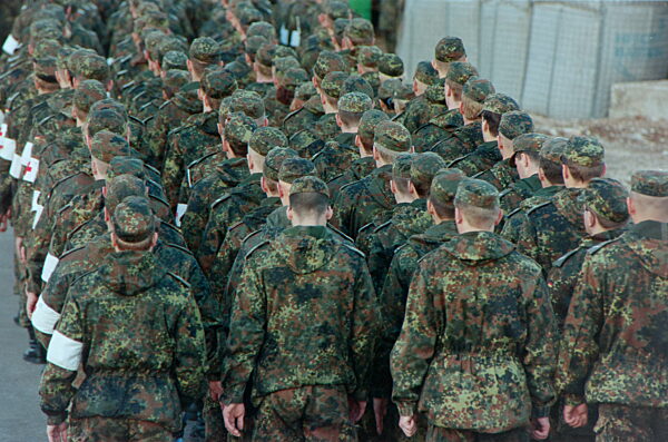 Bosnien-Einsatz - Bundeswehr-Camp in Trogir 1995