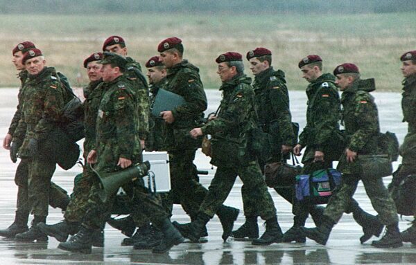 Bosnien-Einsatz - Bundeswehr-Camp in Trogir 1995