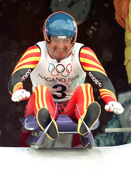 Nagano: Georg Hackl startet mit Bahnrekorden