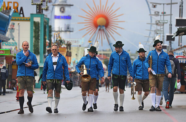 Start des 187. Münchner Oktoberfests