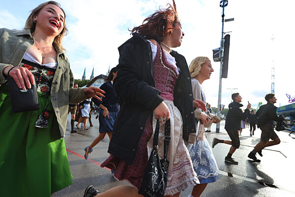 Start des 187. Münchner Oktoberfests