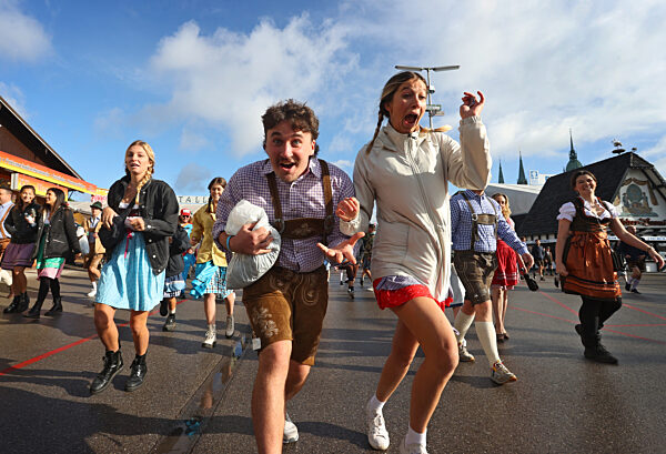 Start des 187. Münchner Oktoberfests