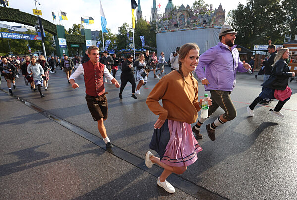 Start des 187. Münchner Oktoberfests