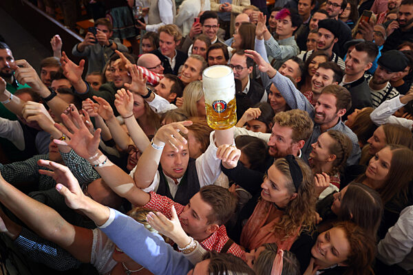Start des 187. Münchner Oktoberfests
