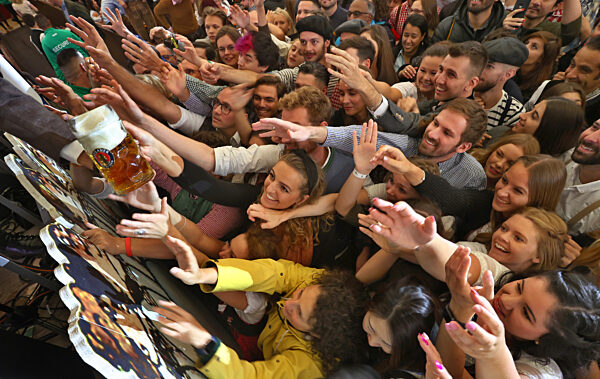 Start des 187. Münchner Oktoberfests