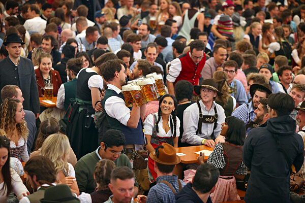 Start des 187. Münchner Oktoberfests