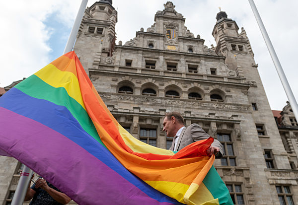 Regenbogenfahne in Leipzig