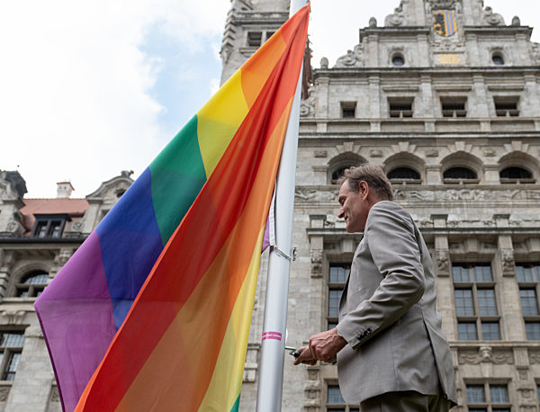 Regenbogenfahne in Leipzig