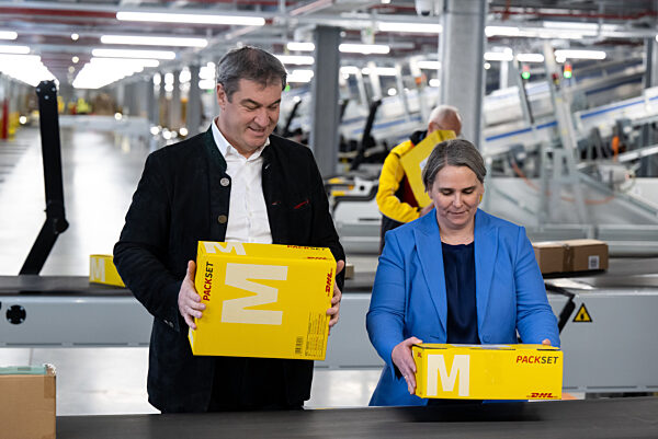 Eröffnung DHL-Paketzentrum