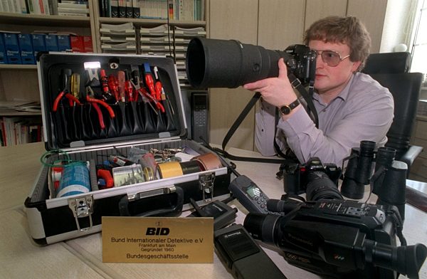 Was der Detektiv so alles braucht ...