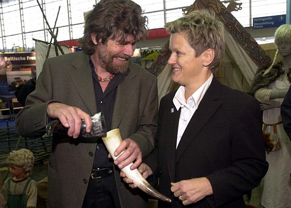 Künast und Messner eröffnen Ökotourismus-Messe