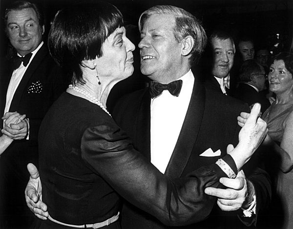 Loki und Helmut Schmidt feiern Diamantene Hochzeit