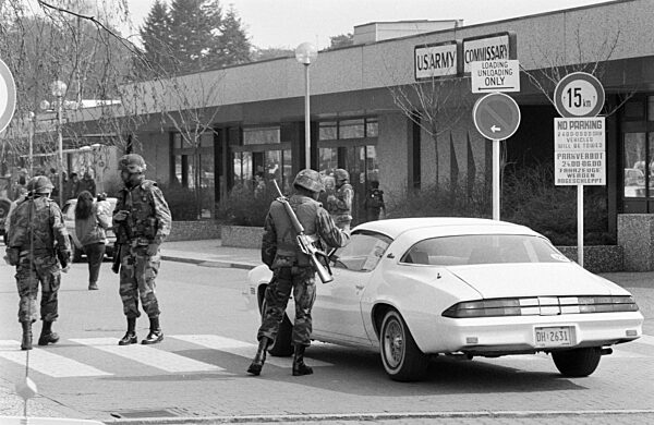 Erhöhte Kontrollen nach Anschlag auf Berliner Diskothek "La Belle"