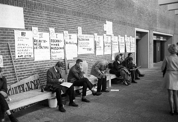 APO holds meeting since attempted assassination on Dutschke