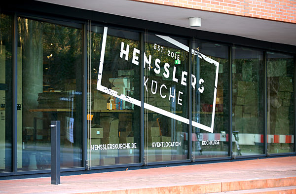 Symbolfoto Hafen und Elbe in Hamburg am 01.03.2021: Hensslers Küche